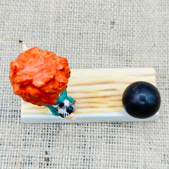 W. Goebel Redhead Boy Bowling Figurine Signed - Picture 5 of 9